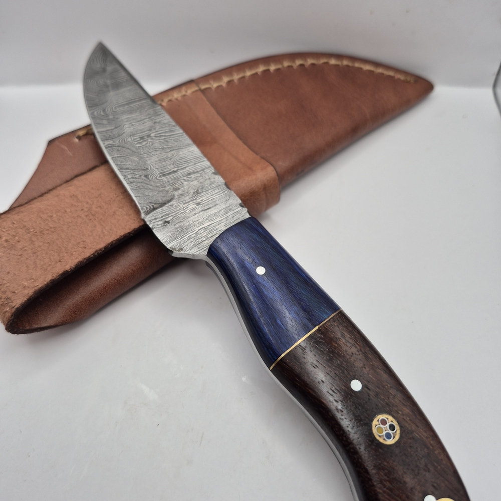 NEW!!! Handcrafted Damascus Knife with Leather Sheath